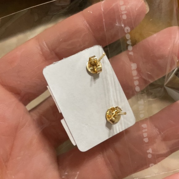 earrings - Picture 2 of 3